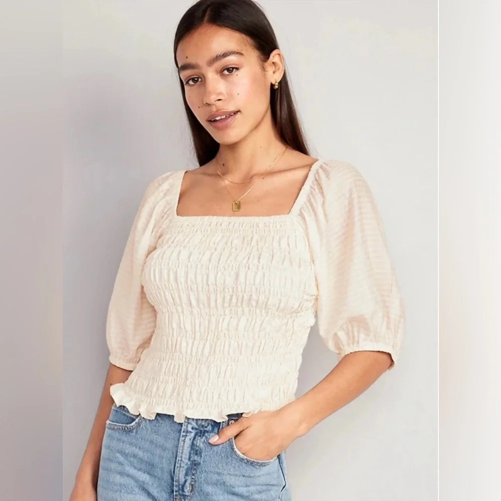 Old‎ Navy Cream Smocked Puff Sleeve Top Women’s Size large NEW Boho Summer